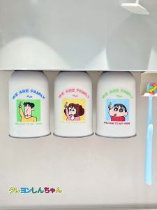 ชั้นวางของสำหรับตู้กระจก แก้วล้างปาก 3 ใบ แก้วล้างปากแบบแขวน แก้วล้างปากแบบติดแม่เหล็ก ชั้นวางของสำหรับแปรงสีฟัน ของเล่นการ์ตูน