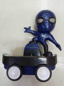 ของเล่นสเกตบอร์ดสไปเดอร์แมน ตัวเต้น ของเล่นเด็ก เสริมพัฒนาการ สร้างสรรค์ (ยืนขึ้นเองอัตโนมัติเมื่อล้ม)