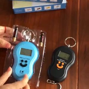 Timbangan Gantung Koper Smile Display Digital Travelling Scales - Hitam