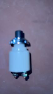 Núm còi xe ô tô nhựa núm bấm còi ô tô xe máy nhựa trắng phổ biến