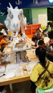 Bộ Dụng Cụ Khảo cổ Bằng Kim Loại : B.úa + Đ.ục + Cọ