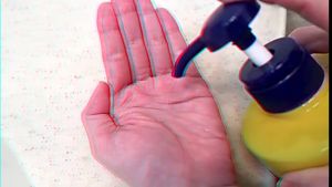 Hatomugi Vit C น้ำตบลูกเดือยวิตามินซีจากญี่ปุ่น เพื่อผิวชุ่มชื้น กระจ่างใส ขนาด 1000ml