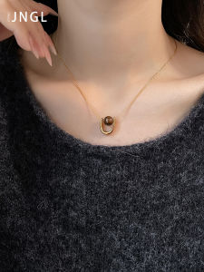 Retro U-Shaped Tiger Eye Stone Necklace Womens Luxury Sweater Chain Elegance Clavicle Chain Fashion Jewelry Accessory