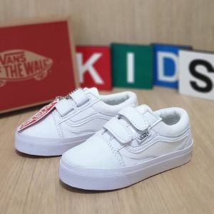 Sepatu Vans Anak Putih Polos: Pilihan Terbaik untuk Cowok & Cewek