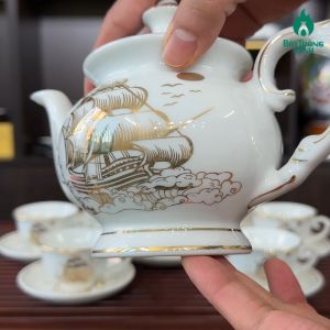 Bộ Ấm Trà Thuận Buồm Xuôi Gió Vẽ Vàng 24k - Bộ bình trà Bát Tràng Cao Cấp - Bộ ấm chén thuận buồm xuôi gió men trắng