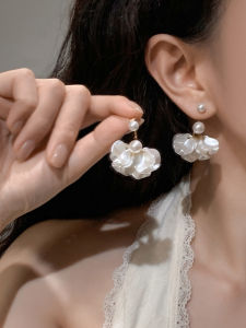 Pianist | Pure 999 Silver Jasmine Pearl Ear Cuff Earrings