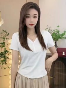 Summer 2025 New Black V-Neck Short Sleeve Womens T-Shirt Slim Fit Short Length Commute Style Korean Version Thin Material