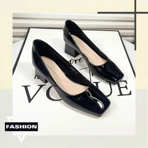 Tsion มาใหม่พร้อมส่ง รองเท้าคัทชูแฟชั่นงานเสริมส้นสำหรับสาวๆ ของดีบอกต่อเลย ทรงสวยมาก ใส่แล้วเท้าดูเล็กเรียวสุดๆ มี 4 สี ของดีแบบนี้ห้ามพลาดแล้วนะ