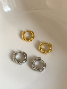 INS Cool Style Minimalist Metal Twisted Cable Stitch Earring Ear Clip Earrings Trendsetter Temperament Minimalist Design Work Clothing