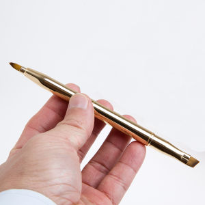 แปรงทาปากแบบ2 in 1 แปรงเครื่องสำอางแปรงทาริมฝีปากอายไลเนอร์อายแชโดว์แบบสองหัวหดได้