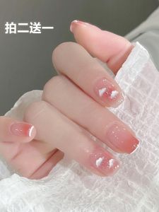 Bộ Móng Tay Ngắn Phong Cách Mới 2025 Bộ Trang Điểm Má Hồng Trắng Hoàn Chỉnh Bộ Móng Tay Trang Trí Phù Hợp Với Mọi Loại Da