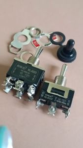 công tắc gạt tự nhả B123 - B223 luôn trả về OFF khi nhả tay