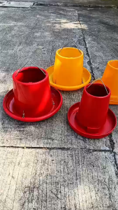 (410 กก.) สีแดงเหลือง ถังให้อาหารไก่ นก สัตว์ปีก ที่ให้อาหารไก่ ถาดอาหารไก่เหมาะกับฟาร์มขนาดเล็กถึงใหญ่