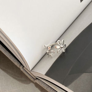 แหวนเปิดดอกไม้รูปแบบย้อนยุคสำหรับผู้หญิง SRRMHYN แหวนสไตล์เรโทรแบบเปิดสำหรับนิ้วชี้ ดีไซน์เรียบง่าย สไตล์ฤดูร้อน