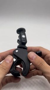 Kẹp gắn camera thể thao có khớp xoay linh hoạt bám chắc trên ghi đông