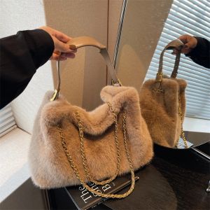 Retro Plush Bag for Women | Large Capacity Tote & Shoulder Handbag | Autumn & Winter Fashion Versatile for Daily Commuting