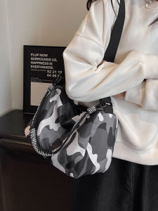 Trendy Design Canvas Crossbody Bag for Women Large Capacity Camouflage Casual Commuting Bag Ideal for Students Going to Class