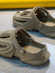 พร้อมส่ง รองเท้าแตะ EVA รองเท้าแตะลําลอง ส้นหนา เหมาะกับการเล่นกีฬา แฟชั่นฤดูร้อน สําหรับผู้ชาย รองเท้าแตะผู้ชายกันลื่น