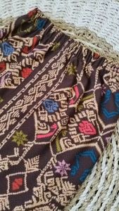 Rok Kamen Knit Stretch Diorama Songket Bali: Pilihan Nyaman untuk Wanita