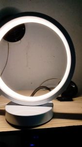 Đèn Led vòng tròn dùng làm đèn ngủ và trang trí nội thất phòng thêm sang chảnh