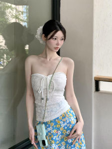 Beach Vacation Style Set Pure Desire Design White Hanging Neck Tube Top Blue Floral Half Skirt Two Piece Set Summer Fashion Womens Clothing