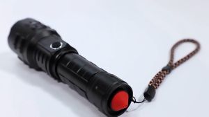LED Torch Light P70 Camping Emergency Zoomable High Lumen Rechargeable Flashlight Life Waterproof