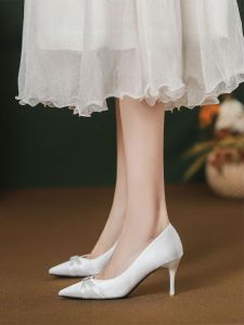 เรียบหรู รองเท้าส้นสูงหัวแหลม ผู้หญิง รองเท้าแต่งงานแฟชั่น หนัง รุ่น Small Stature Luxury Sensation เหมาะสําหรับการสวมใส่ในชีวิตประจําวัน