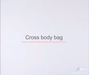 Cross body bag กระเป๋าสะพายข้าง กระเป๋าใส่โทรศัพท์ กระเป๋าสะพายข้างใส่โทรศัพท์ กระเป่าสะพายแฟชั่นผู้หญิง กระเป่าสะพายผู้หญิงเกาหลี