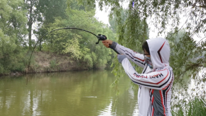 HAIYI FISHING ชุดคันเบ็ดตกปลา คาร์บอนไฟเบอร์ ยาว 1.8 ม. พร้อมรอกโลหะ 18+1BB 7.2:1 รับน้ำหนักได้เต็มที่ 10 กก.