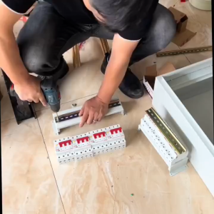 2P DC 1000V Solar Mini Circuit Breaker Battery Switch 16A 32A 50A 63A DC MCB for Photovoltaic PV System