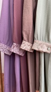 Tulus Signature Dharma dan Dhira Couple LD 110 - Baju Pasangan Airflow Brokat Mix Pretty Women