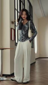 AMMIN 2024 Autumns new Pleated V-neck Long Sleeve fashion tie-dye print T-shirt Womans Korean version Casual Plant Floral Print Vintage Elegant blouse