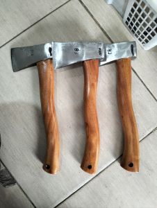 kampak BJ anti copot sangat kuat bahan full baja sudah tajam dan sudah di paseuk anti copot
