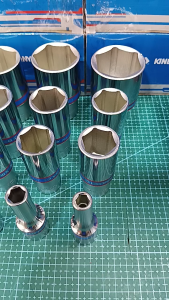 KING TONY ลูกบล็อกยาว 1/2"(4หุน)  6 เหลี่ยม 8-414 มม. รุ่น 4235  (MADE IN TAIWAN) แยกเบอร์ขาย