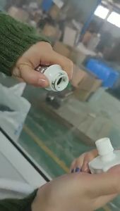 Dây cấp nước máy giặt 1m5 màu trắng loại cơ bản nhất