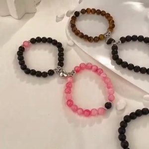 Black & White Nature Stone Bead Bracelets Set – Adjustable Matching Heart Lovers Beaded Hand Chains
