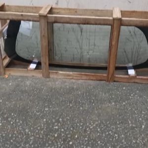 Kính lái sau Toyota Innova 2006 - 2015 hàng cao cấp. Kính chắn gió sau Innova