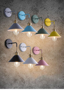 ไฟติดผนังการตกแต่งบ้านแนววินเทจโคมไฟติดผนังแบบย้อนยุคสำหรับห้องนั่งเล่นระเบียงห้องนอนบาร์โคมไฟอุตสาหกรรมสีสันสดใส