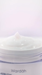 Wardah SymRadiance 399 Moisture Gel with 5% Niacinamide ADV -2.75°C Cooling Effect Bright Barrier Repair Moisturizer for Bright & Acne Prone Skin 30gr