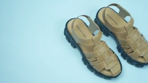 Christian Bale DIAMOR Sandal Wanita Platform Sendal Wedges Cewek