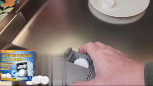 Jue Fish ​น้ำยา​ล้างจาน​ชนิดก้อน​ Dishwasher Cleaner เม็ดทำความสะอาดเครื่องล้างจาน เม็ดน้ำยาเครื่องล้างจาน ก้อนล้างจาน ผลิตภัณฑ์ล้างจานชนิดก้อน สำหรับเครื่องล้างจานอัตโนมัติ ขจัดคราบไขมัน 12pcs