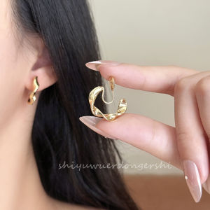 Minimalist Style Metal C-Shaped Irregular Ear Cuffs Fashionable Vintage Design Sensation Adjustable Clasp Earrings for Women