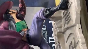 Mô hình One Piece Mihawk Mắt diều hâu tư thế chém Zoro cao 33cm nét đẹp - mô hình anime giá sỉ