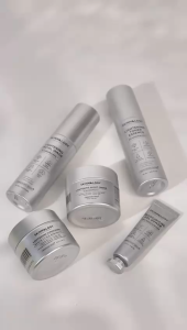 (BEST SELLER) Skinmology Lightening Booster Mencerahkan Mengatasi Flek Hitam by Benings Skincare (DAPAT 5) Skinmology 5in1 Acne Solution for Dry Skin Mengatasi Flek Hitam Kulit Berjerawat BPOM