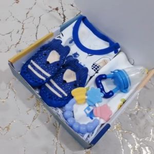 Kado Bayi Baru Lahir: Paket Lengkap Lucu & Hampers New Born