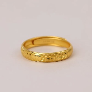 Chow Sang Sang 周生生 999.9 24K Pure Gold Chinese Gifting Collection Auspicious Cloud Pattern  Adjustable Ring for Women & Men 95949R Price-by-Weight 4.86g Gold [Size Adjustable]