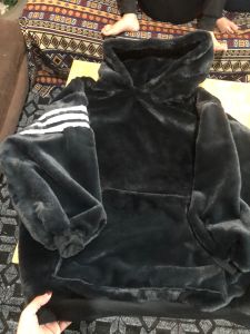 Áo sweater nam và nữ dáng rộng