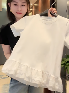 เสื้อยืดแขนสั้นผู้หญิงสไตล์เกาหลี ผ้าฝ้ายผสมลูกไม้ ทรงหลวม ปกติ ฤดูร้อน 2025 แฟชั่น เสื้อผ้าทำงาน ลายดอกไม้ กระดุม