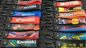 Móc chìa khóa vải 19x2.5cm màu sắc cá tính nhiều mẫu