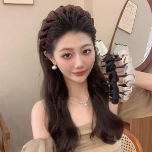 Elegant Satin Hairband with Teeth for Women High Hairline Summer Fashion Hair Grooming Headband Face Washing Hair Clip Hair Accessory